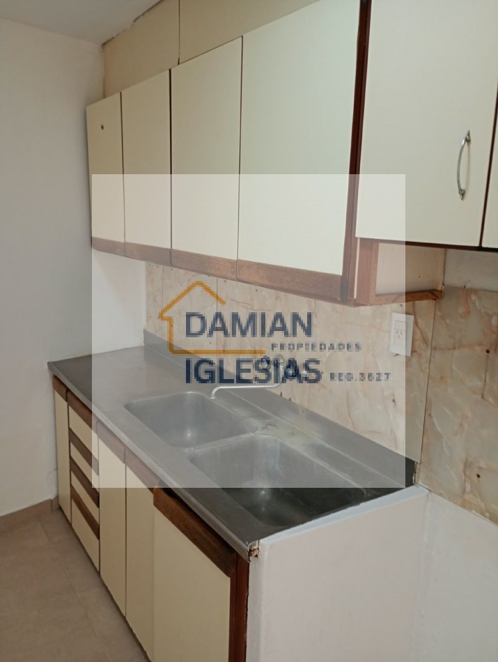 VENTA CASA 3AMB ORIGINAL LOTE PROPIO Babrio LAS AVENIDAS 