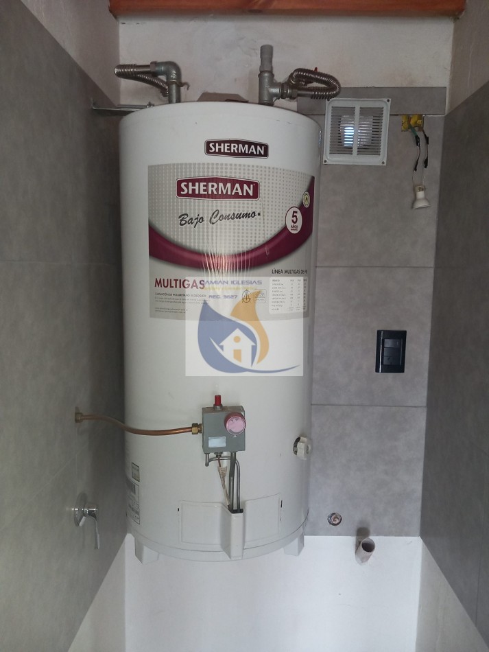 ALQUILER 2AMB DUPLEX en PLANTA ALTA por ESCALERA 