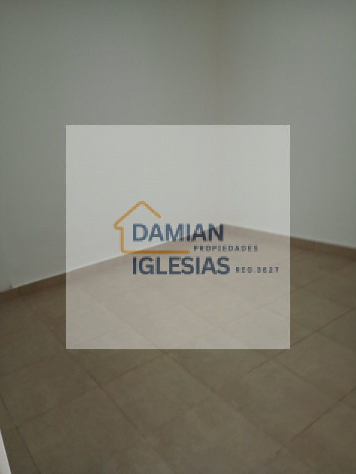 VENTA CASA 3AMB ORIGINAL LOTE PROPIO Babrio LAS AVENIDAS 