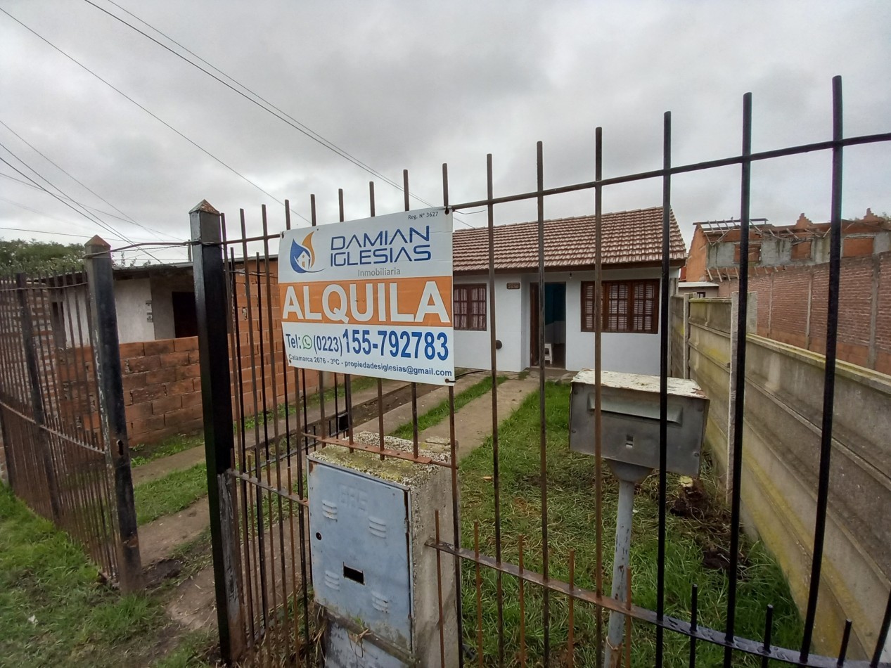 ALQUILER PH CASA 3 AMB COCHERA DESCUBIERTA y PATIO VUCETICH al 2900