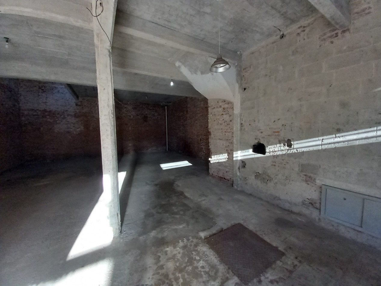 VENTA DEPOSITO o LOCAL en PH San Lorenzo casi Dorrego