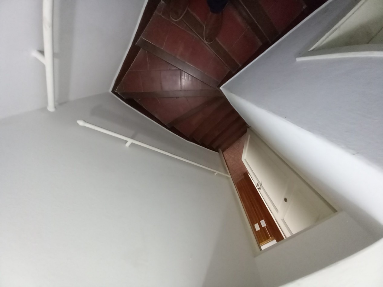 ALQUILER CASA ESTADO ORIGINAL 4AMB 2 BAÑOS COCHERA LOS TRONCOS 