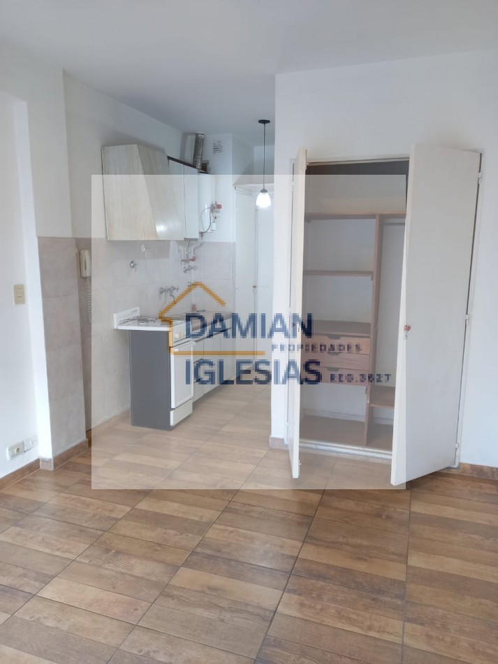 VENTA 1AMB CHICO BALCON OLAVARRIA Y COLON 