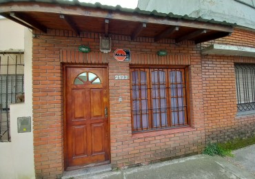 ALQUILER PH  3 AMB FRENTE PATIO MEJICO y BOLIVAR