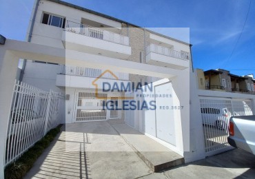 2AMB EXCELENTE por ESCALERA 1° Piso BALCON A METROS del MAR y Museo SIN MASCOTAS