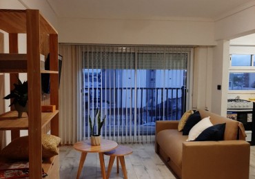 DEPARTAMENTO 1 AMB, RECICLADO, CON BALCON SALIENTE. Escuchab Oferta!