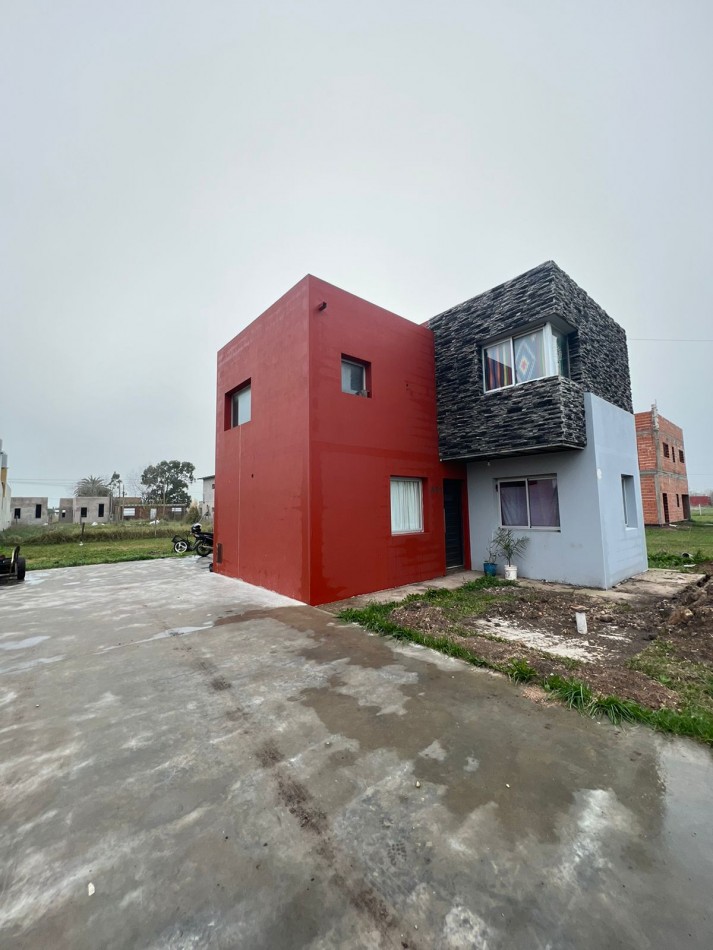 VENTA CASA EN CAMET NORTE