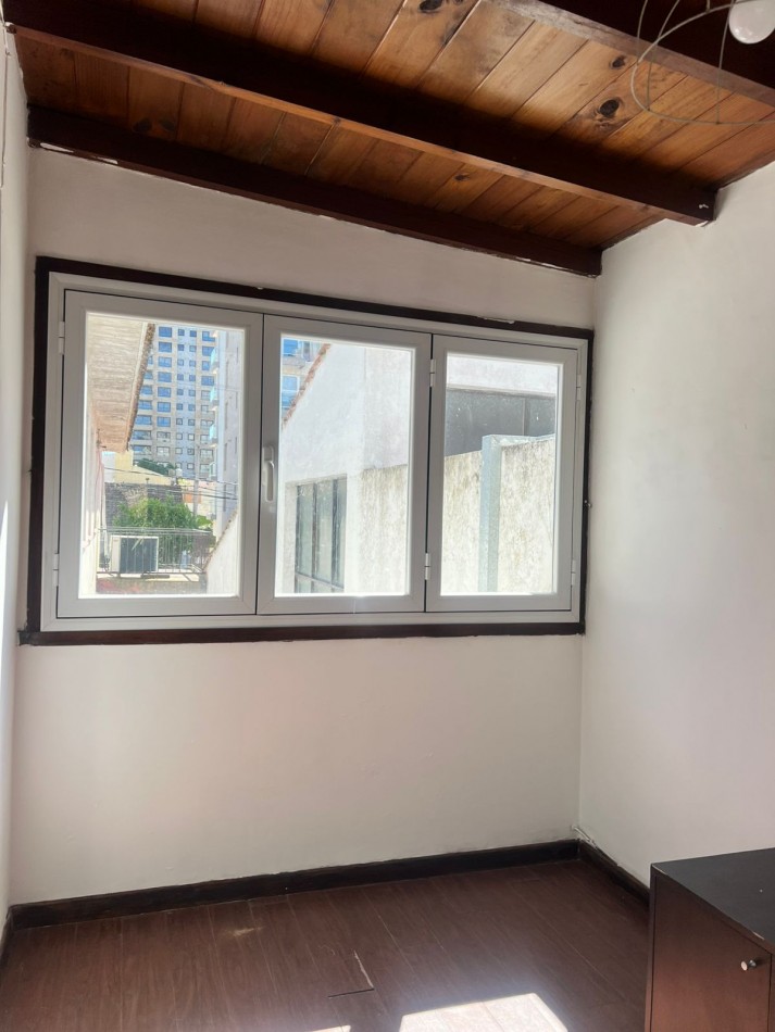 PH 3 AMB. CON ESCRITORIO EN VENTA A METROS DEL MAR, EN EL  PRIVILEGIADO BARRIO SAN CARLOS