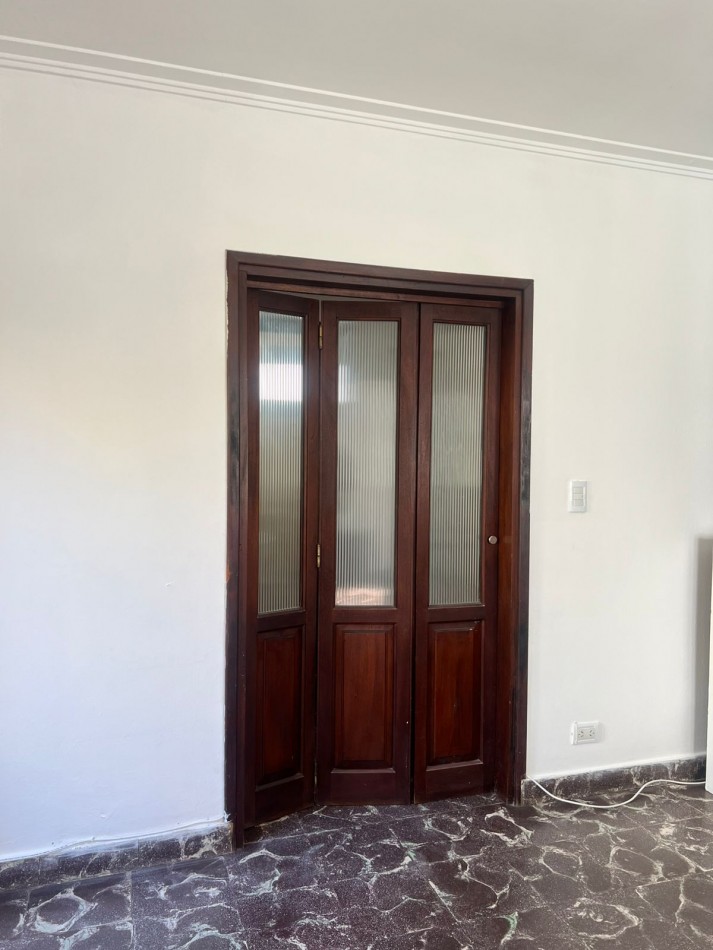 PH 3 AMB. CON ESCRITORIO EN VENTA A METROS DEL MAR, EN EL  PRIVILEGIADO BARRIO SAN CARLOS